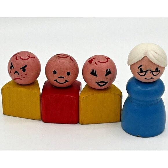 Vintage Fisher Price LACING SHOE LITTLE PEOPLE Old woman Dog Boy & Girl lot (4) - Picture 1 of 8